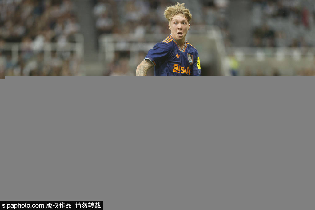 足球从来不, 维萨加盟纽