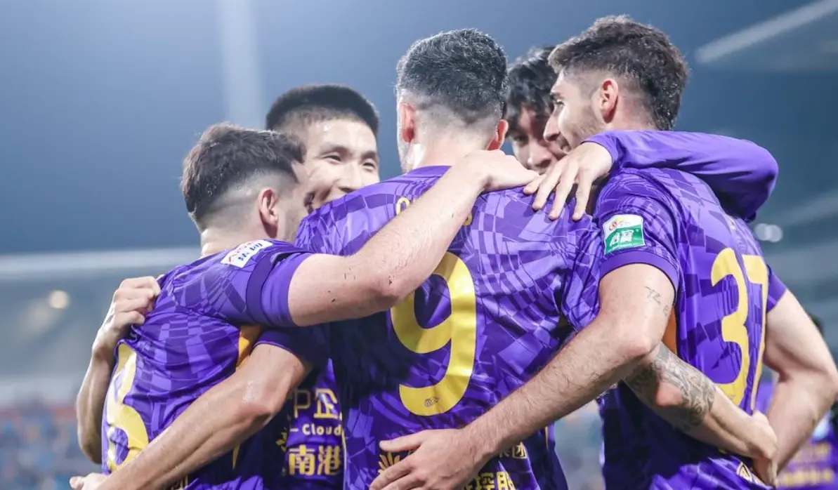 哈达斯连进, div